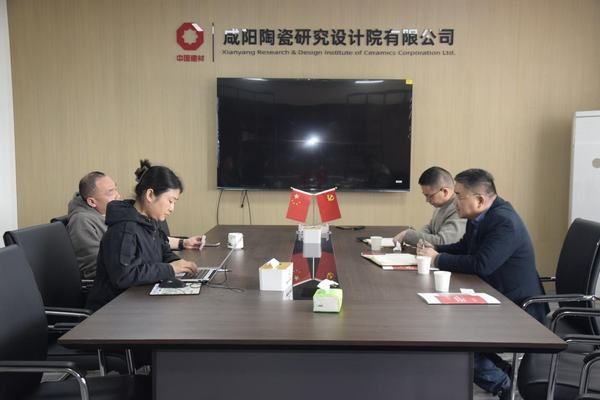 安徽客戶技術(shù)團隊一行參觀堿活化回轉(zhuǎn)爐設備
